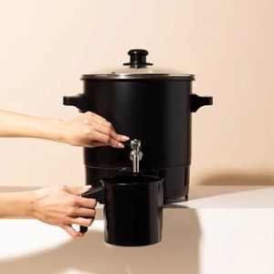 9L. Wax Melter Brand New in Original Box